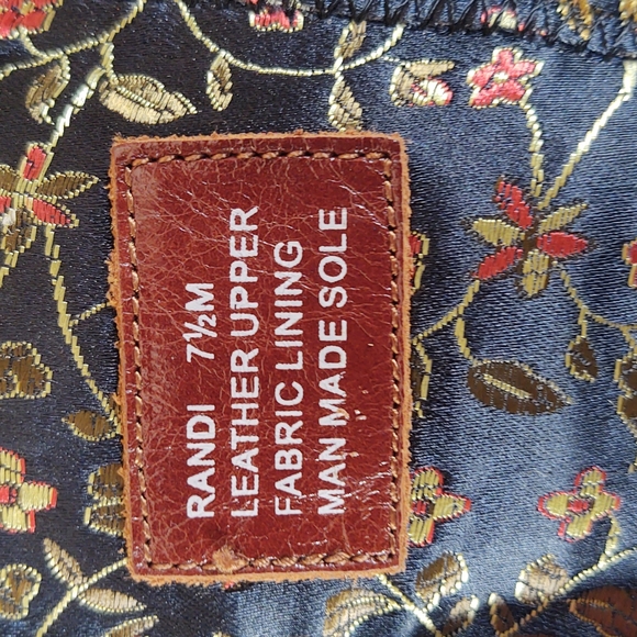 Baci tan leather boots with vintage brass hardware and studs.  Size 7.5 - Picture 5 of 8